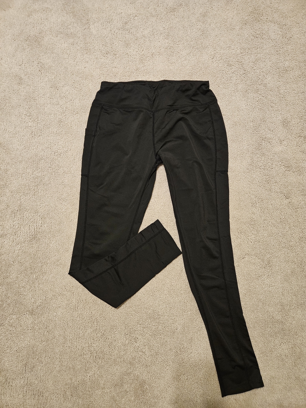 Black High-Waist Side-Pocket Leggings
